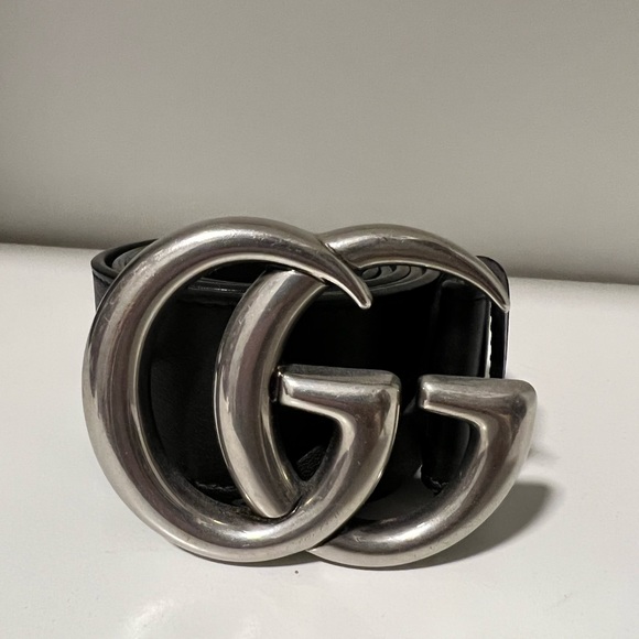 Black leather Gucci belt - Picture 1 of 5